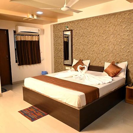 Hotel Sukh Sagar Somnāth Екстериор снимка
