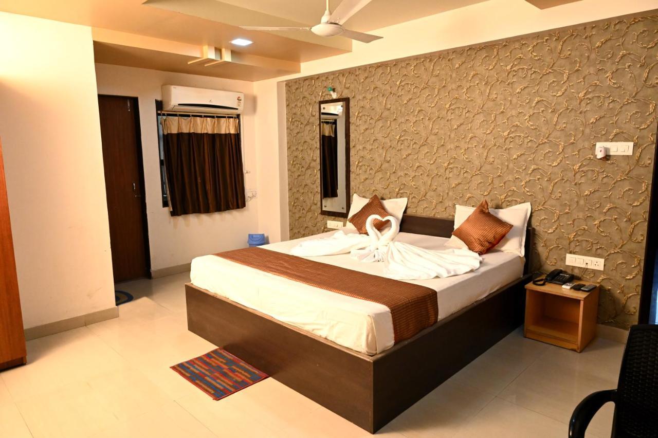 Hotel Sukh Sagar Somnāth Екстериор снимка